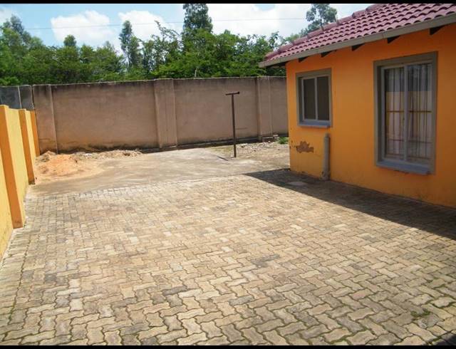 3 BEDROOM HOUSE FOR SALE IN THE ORCHARDS
